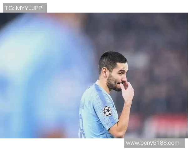 京多安领衔新赛季展望球场上的智慧与领导力如何影响球队表现