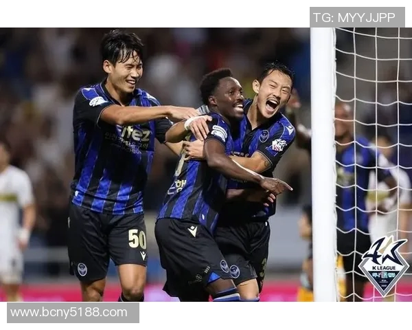 浦项铁质与庆南的对决分析及赛季展望,谁能在关键时刻逆袭成功 浦项铁质与庆南的对决分析及赛季展望,谁能在关键时刻逆袭成功