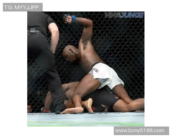 玛雅与伍德利的巅峰对决谁将成为拳坛新王者的传奇之战