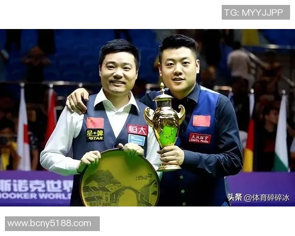 丁俊晖与梁文博巅峰对决谁将成为斯诺克赛场的新王者 丁俊晖与梁文博巅峰对决谁将成为斯诺克赛场的新王者