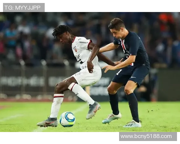 卡马文加的崛起与未来展望：从天才少年到足球巨星的成长之路