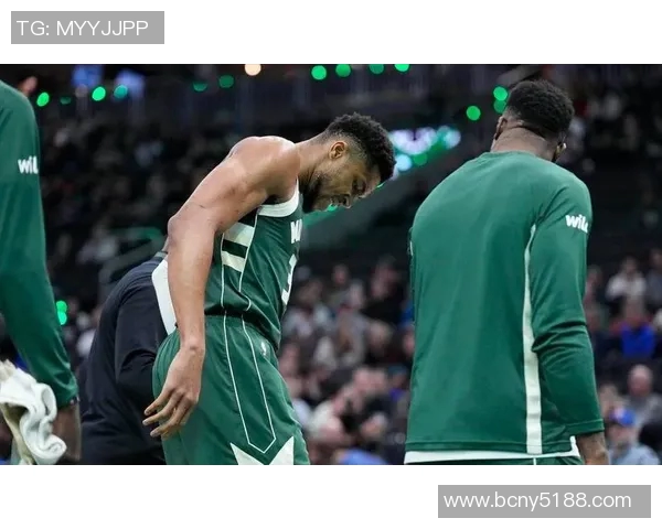 字母哥愤怒撕毁球衣雄鹿惨败更衣室内爆发激烈冲突 字母哥愤怒撕毁球衣雄鹿惨败更衣室内爆发激烈冲突