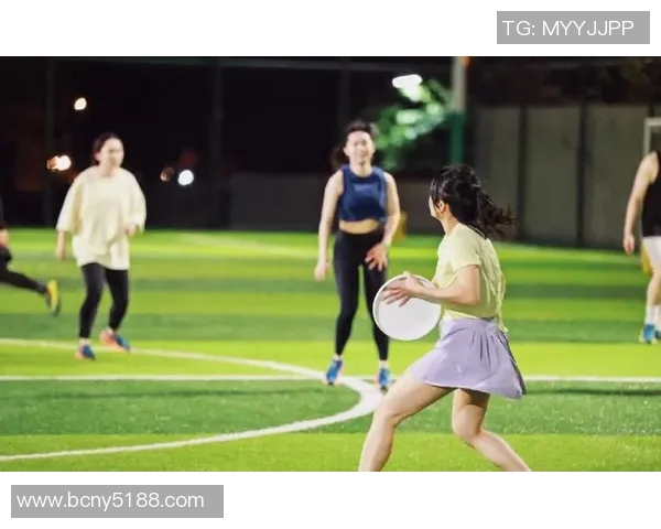 张强独家分享飞盘技巧与心得体会助你轻松掌握飞盘运动的乐趣与技巧 张强独家分享飞盘技巧与心得体会助你轻松掌握飞盘运动的乐趣与技巧