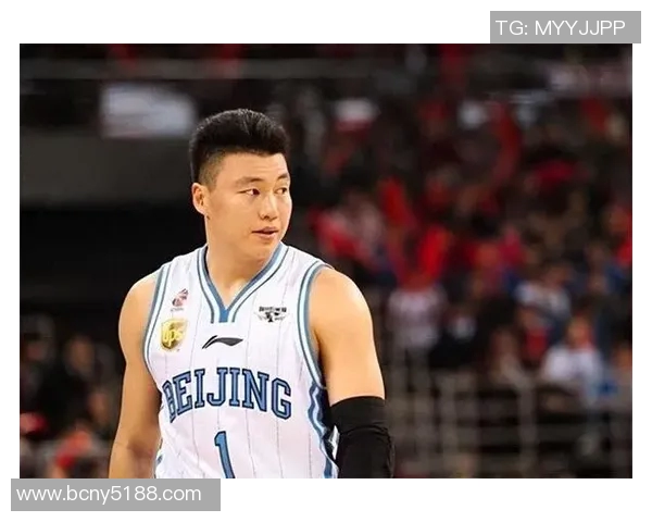 李根：从篮球新星到职业生涯的辉煌历程与未来展望