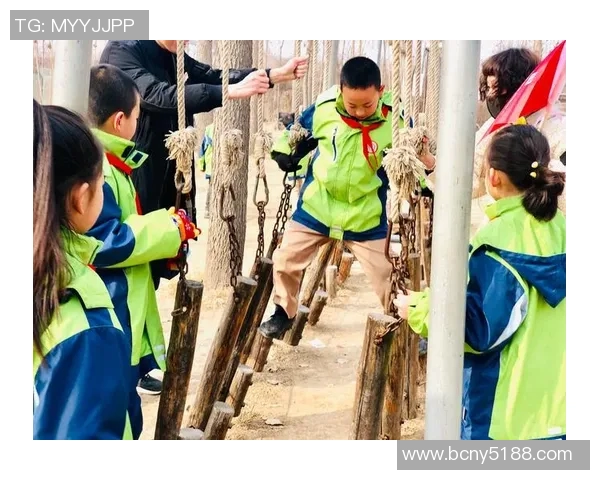 武汉攀岩队的团队协作之旅：挑战极限与心灵的碰撞